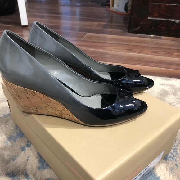 Naturalizer Shoes - Ladies wedge naturalizer heels